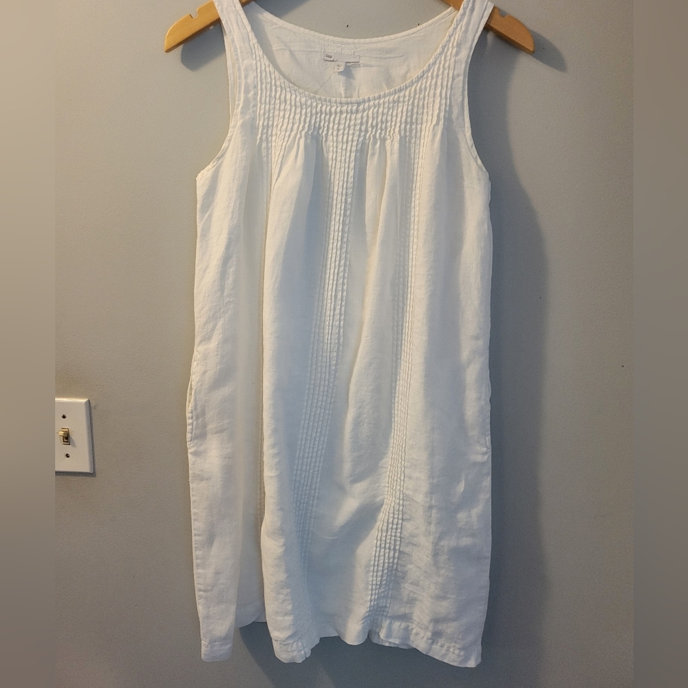GAP White Sleeveless Pintuck Cotton Shift Dress - Picture 12 of 14